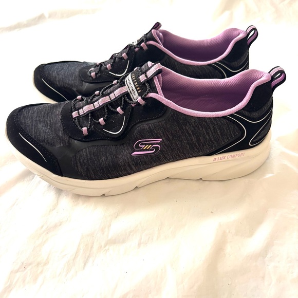 Skechers D’Lux Comfort Sunny Oasis Charcoal Purple Sneakers SZ 10 NWOT - Picture 1 of 15
